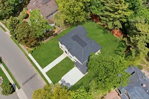 97 Parkway Dr, Roslyn Heights, NY 11577 - Photo 39