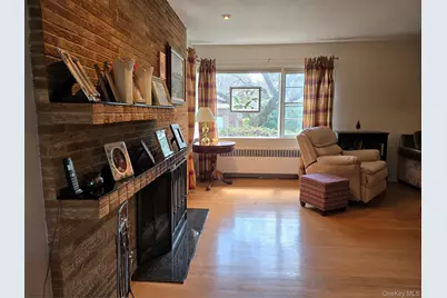 21 Woodridge Lane, Sea Cliff, NY 11579 - Photo 7