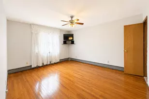 157-54 95th St, Howard Beach, NY 11414 - Photo 11