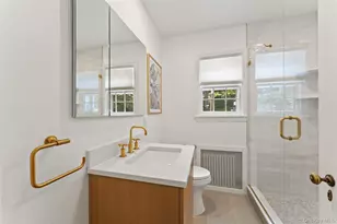 202 Rock Creek Ln, Scarsdale, NY 10583 - Photo 15