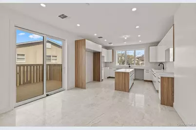 15 Warren Court #201, Monsey, NY 10952 - Photo 5
