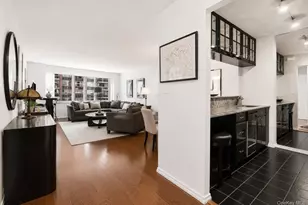300 E 59th St, New York, NY 10022 - Photo 3