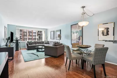 300 E 59th Street #1903, New York, NY 10022 - Photo 1