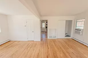 23 Garden City Ave, Point Lookout, NY 11569 - Photo 9