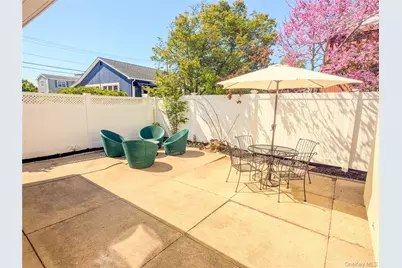 23 Garden City Avenue, Point Lookout, NY 11569 - Photo 15