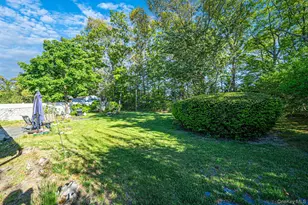 22 Anne Dr, Selden, NY 11784 - Photo 21