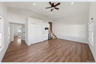 327 Broadway, Port Jefferson Station, NY 11776 - Photo 19