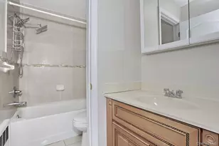 1302 Parkview Dr, Spring Valley, NY 10977 - Photo 23