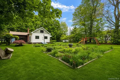 4 Clove Branch Road, Hopewell Junction, NY 12533 - Photo 21