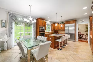 27 Deangelis Dr, Monroe, NY 10950 - Photo 9