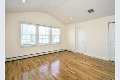 34 Firwood Road #B, Port Washington, NY 11050 - Photo 9