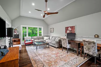 7 Harcourt Road, Scarsdale, NY 10583 - Photo 15