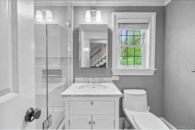 7 Harcourt Road, Scarsdale, NY 10583 - Photo 23