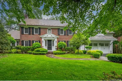 7 Harcourt Road, Scarsdale, NY 10583 - Photo 1