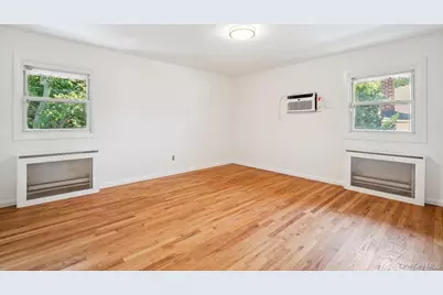 72 Winthrop Road, Plainview, NY 11803 - Photo 21