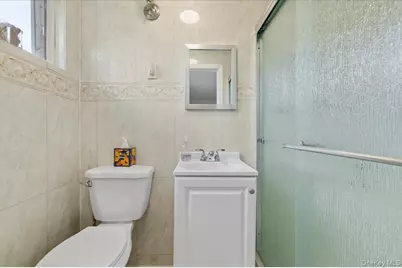 960 Cliffside Avenue, Woodmere, NY 11581 - Photo 13