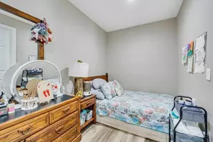 48 E Grove St, Massapequa, NY 11758 - Photo 29