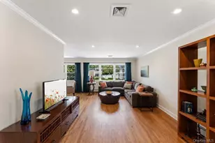 28 Satinwood Rd, Bayville, NY 11709 - Photo 5