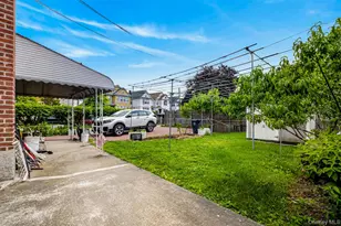 32-34 147th Pl, Flushing, NY 11354 - Photo 27