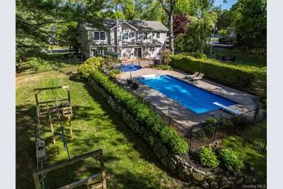 4 Crabapple Court, Mount Sinai, NY 11766 - Photo 5