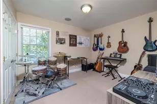 4 Crabapple Ct, Mount Sinai, NY 11766 - Photo 27