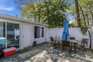 14 Lurcott Ln, Central Islip, NY 11722 - Photo 23