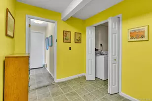 261 W Pulaski Rd, Huntington Station, NY 11746 - Photo 19