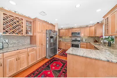2683 Peconic Avenue, Seaford, NY 11783 - Photo 7