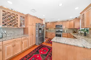 2683 Peconic Ave, Seaford, NY 11783 - Photo 7