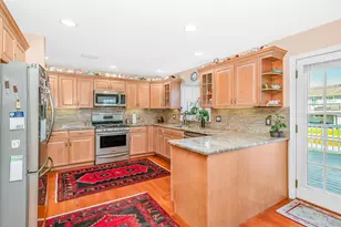 2683 Peconic Ave, Seaford, NY 11783 - Photo 9