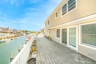 2683 Peconic Ave, Seaford, NY 11783 - Photo 39