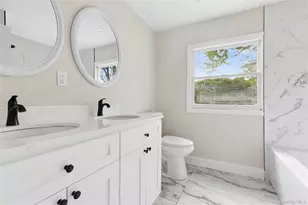 4 Blackwell Ln, Stony Brook, NY 11790 - Photo 13