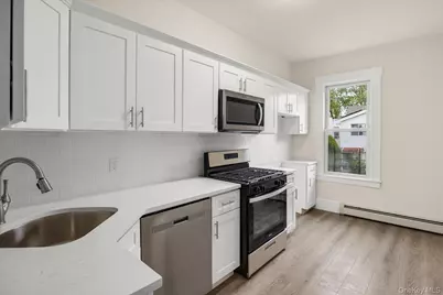 9547 115th Street, Richmond Hill, NY 11419 - Photo 3