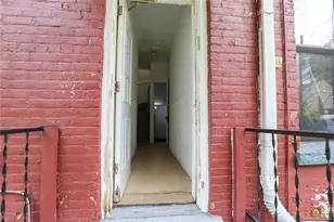 141 St James St, Kingston, NY 12401 - Photo 11