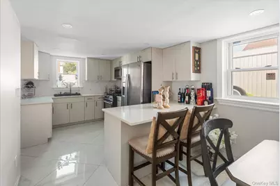 161-28 98th Street, Howard Beach, NY 11414 - Photo 7