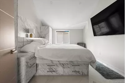 161-28 98th Street, Howard Beach, NY 11414 - Photo 19