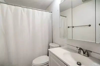 128 Birchwood Road, Medford, NY 11763 - Photo 13