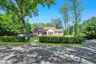19 Oakland Avenue, Miller Place, NY 11764 - Photo 1