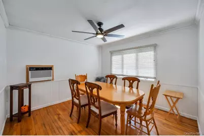 19 Oakland Avenue, Miller Place, NY 11764 - Photo 13
