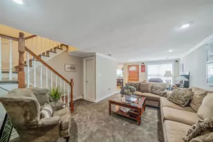 419 Clubhouse Ct, Coram, NY 11727 - Photo 9