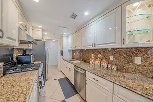 419 Clubhouse Ct, Coram, NY 11727 - Photo 13