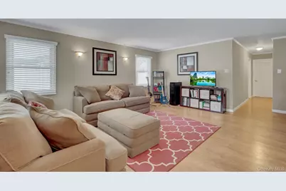 32 Strathmore Village Drive, South Setauket, NY 11720 - Photo 7