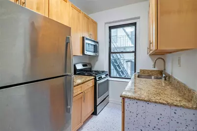 21-77 33rd Street #2A, Astoria, NY 11105 - Photo 5