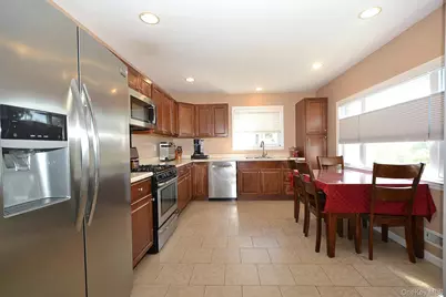 19 Viceroy Place, Port Jefferson Station, NY 11776 - Photo 7
