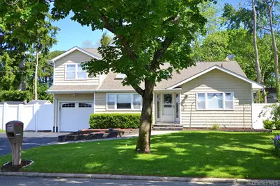19 Viceroy Place, Port Jefferson Station, NY 11776 - Photo 1