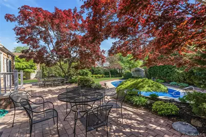 18 Ron Court, Commack, NY 11725 - Photo 35