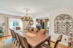 18 Ron Ct, Commack, NY 11725 - Photo 9
