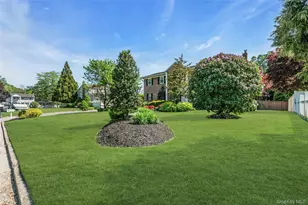 18 Ron Ct, Commack, NY 11725 - Photo 3