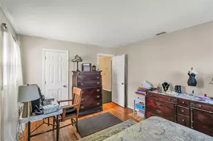 18 Ron Ct, Commack, NY 11725 - Photo 27