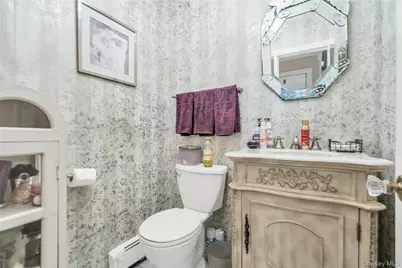 18 Ron Court, Commack, NY 11725 - Photo 15